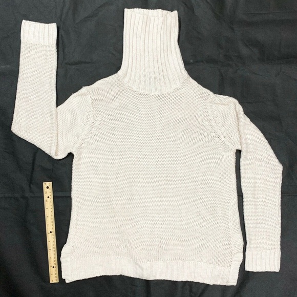 H&M Basic Light Pink Knitted Pullover Sweater - Picture 8 of 10